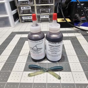 MF Manufacturing - MOTOR OIL GREEN/RED CHANGEABLE 3300-32-17rpv